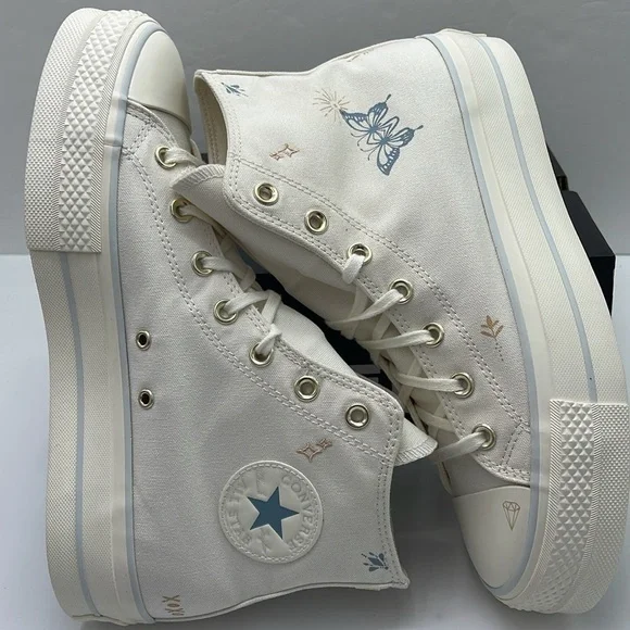 Converse WMNS High-Top Platform Sneakers
CTAS LIFT HI VINTAGE WHITE/COCOON BLUE - Picture 11 of 16